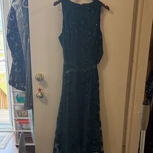 Elegant Green Sleeveless Dress